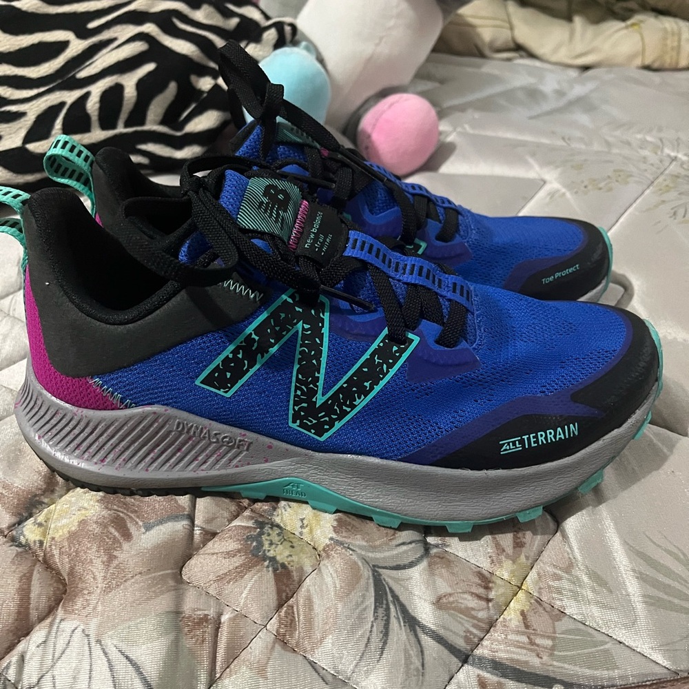 New Balance Tennis Shoes